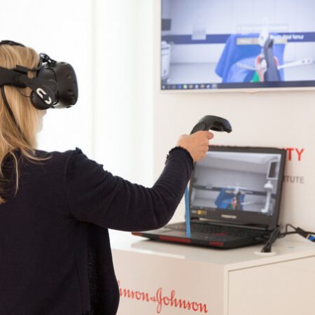 J&J’s revolutionary Virtual Reality program for doctors: all you need to know