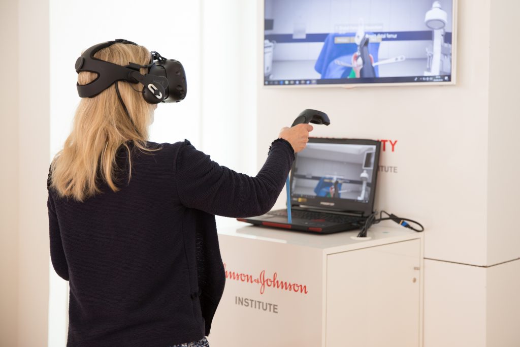 J&J’s revolutionary Virtual Reality program for doctors all you need