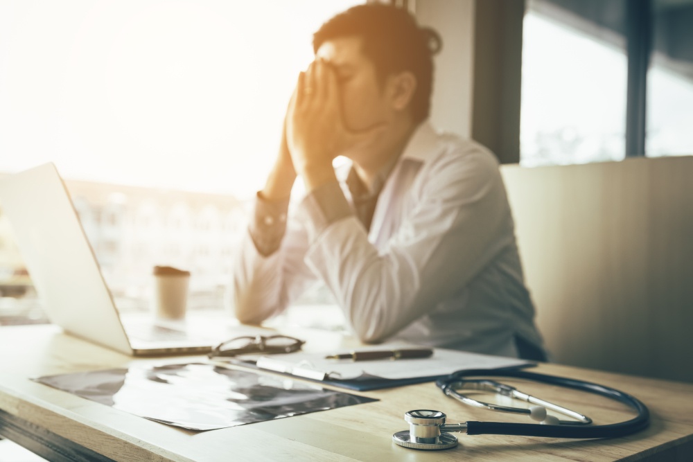 New Report: One In 3 UK Doctors Suffer From Burnout, Exhaustion and Stress