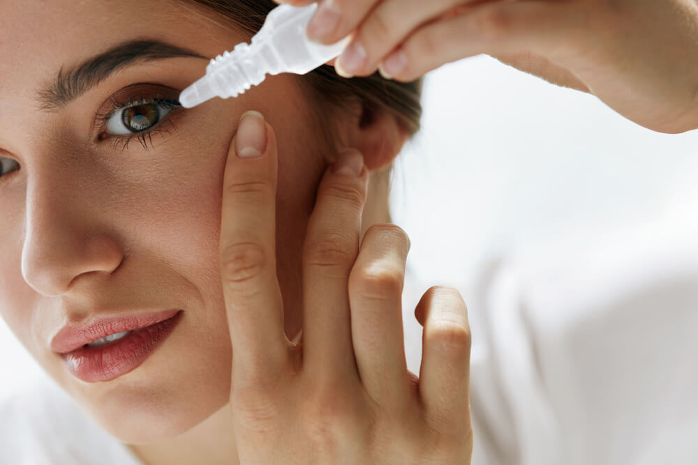 The Best Eye Drops for Your Contact Lenses
