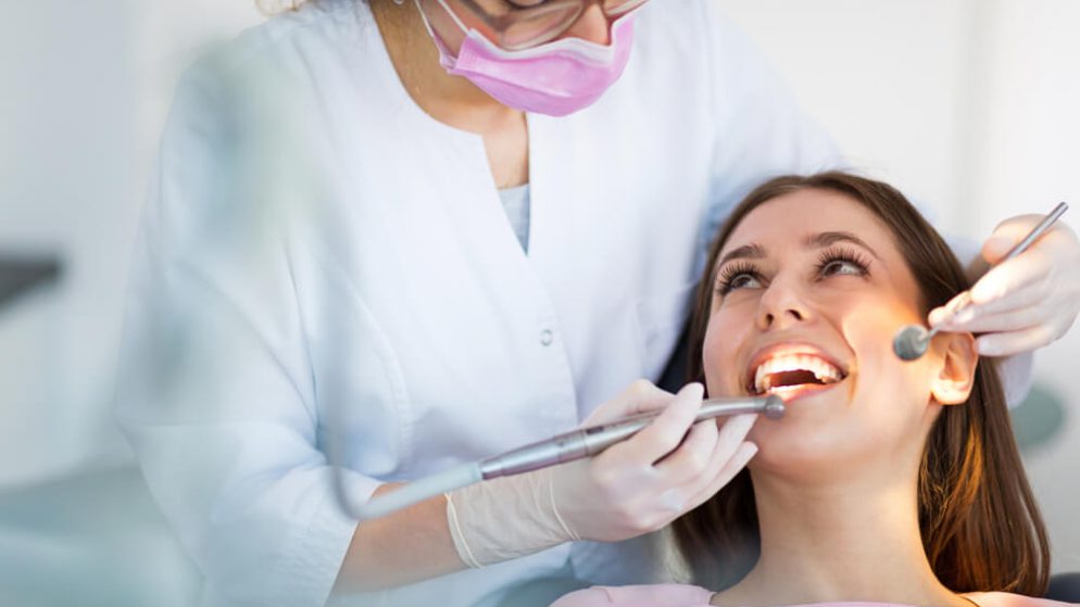 Dentist-Recommended Tips To Have A Picture-Perfect Smile