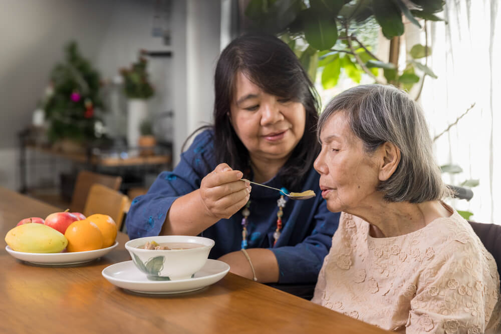 10 Tips On How To Deal With Irrational Elderly Parents - Healthcare Weekly